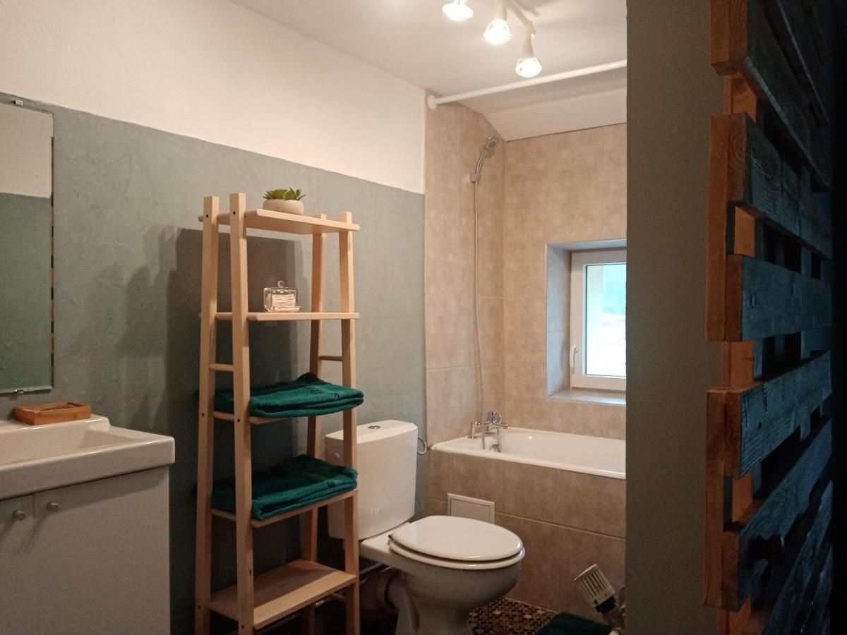 Les P'Tites Pistes Bed & Breakfast Chaux-des-Pres Bagian luar foto
